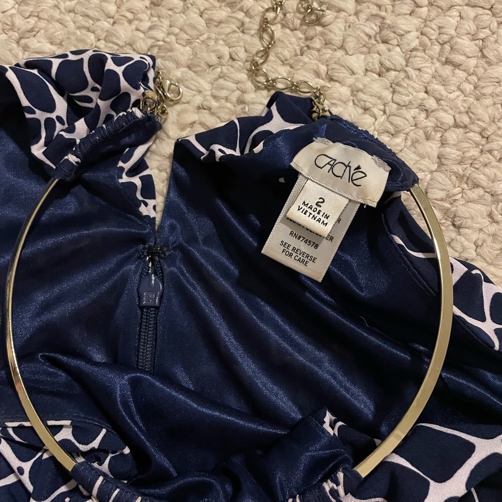 Blue and white gorgeous dress! - Picture 2 of 2